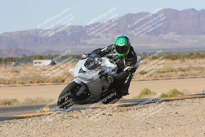 media/Dec-10-2023-SoCal Trackdays (Sun) [[0ce70f5433]]/Turn 9 Inside Set 1 (1115am)/